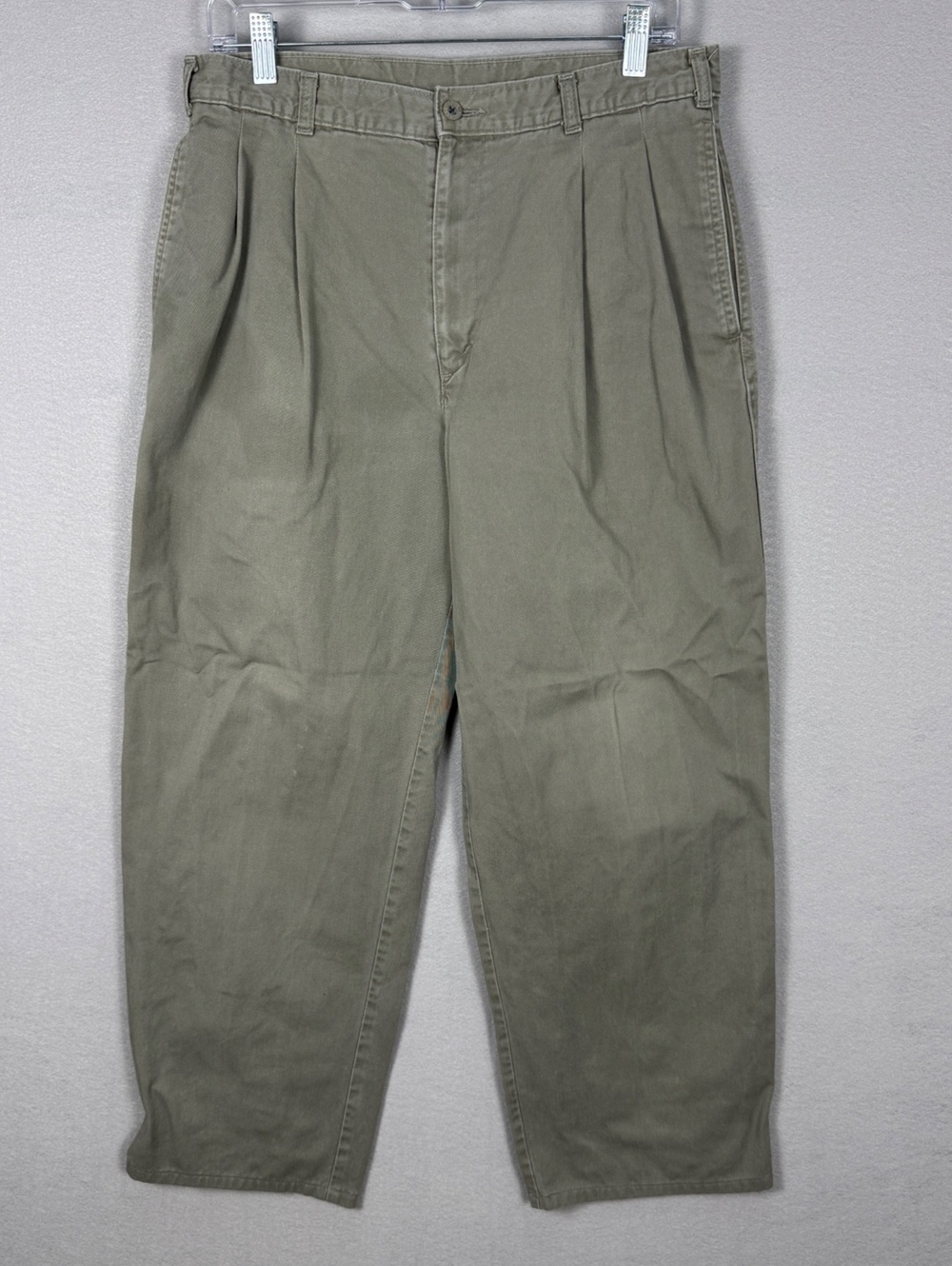 Dockers Men's Khaki Pleated Chino Pants Size 33 Waist